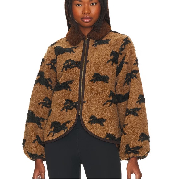 THE GREAT. The Pasture Horse Print Fleece Jacket - Picture 1 of 9